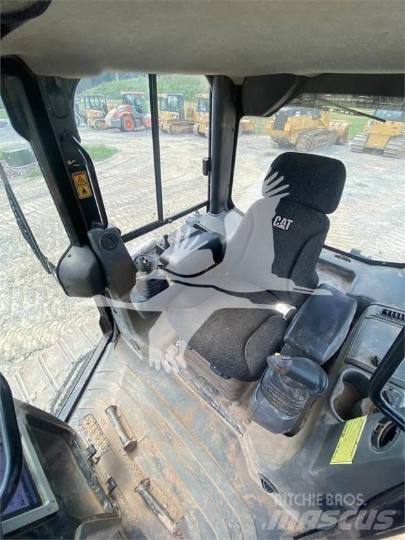 CAT D6K2 LGP Гусеничные бульдозеры