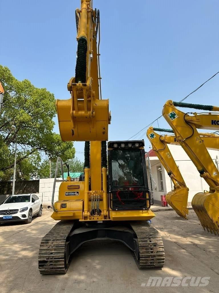 Komatsu PC 130 Гусеничные экскаваторы