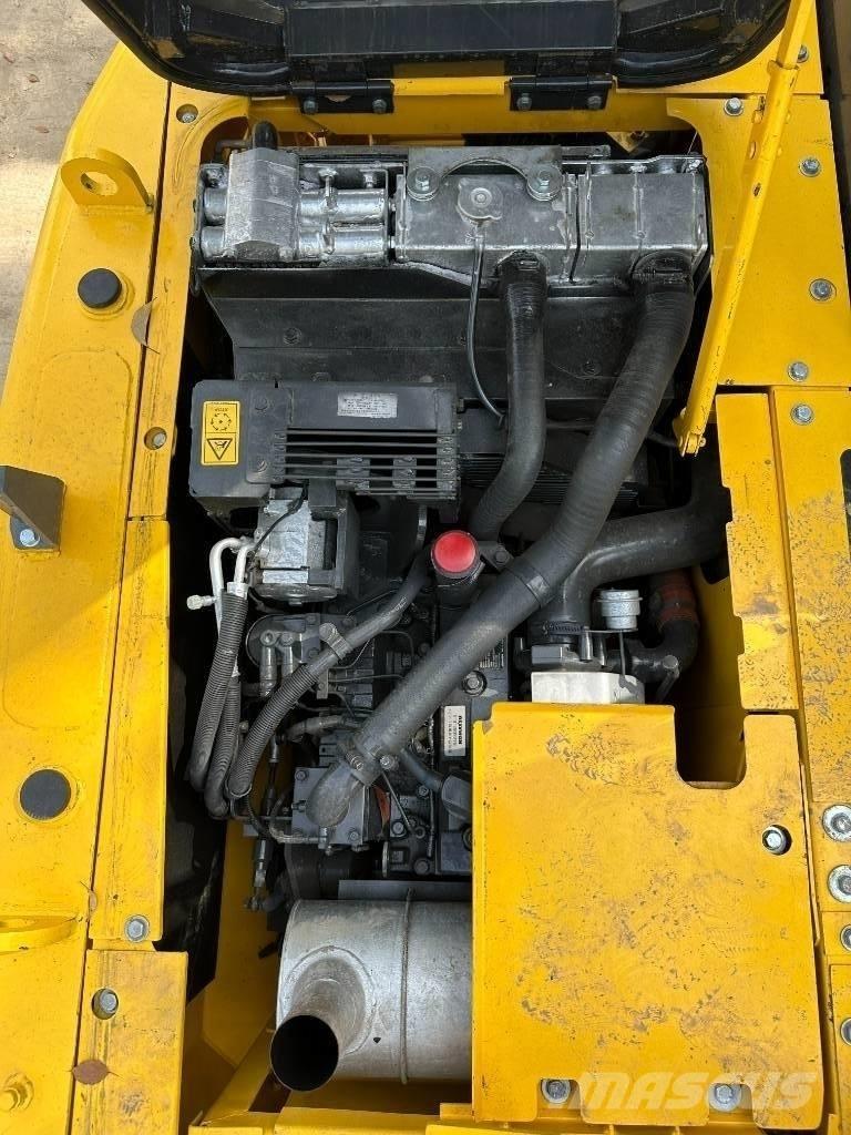 Komatsu PC 130 Гусеничные экскаваторы