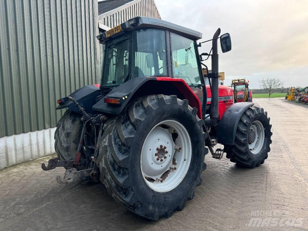 Massey Ferguson 8130 Трактора