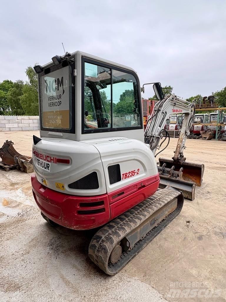 Takeuchi TB 235 Мини-экскаваторы