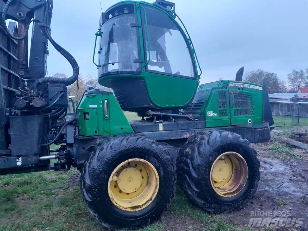John Deere 1210 E Форвардеры