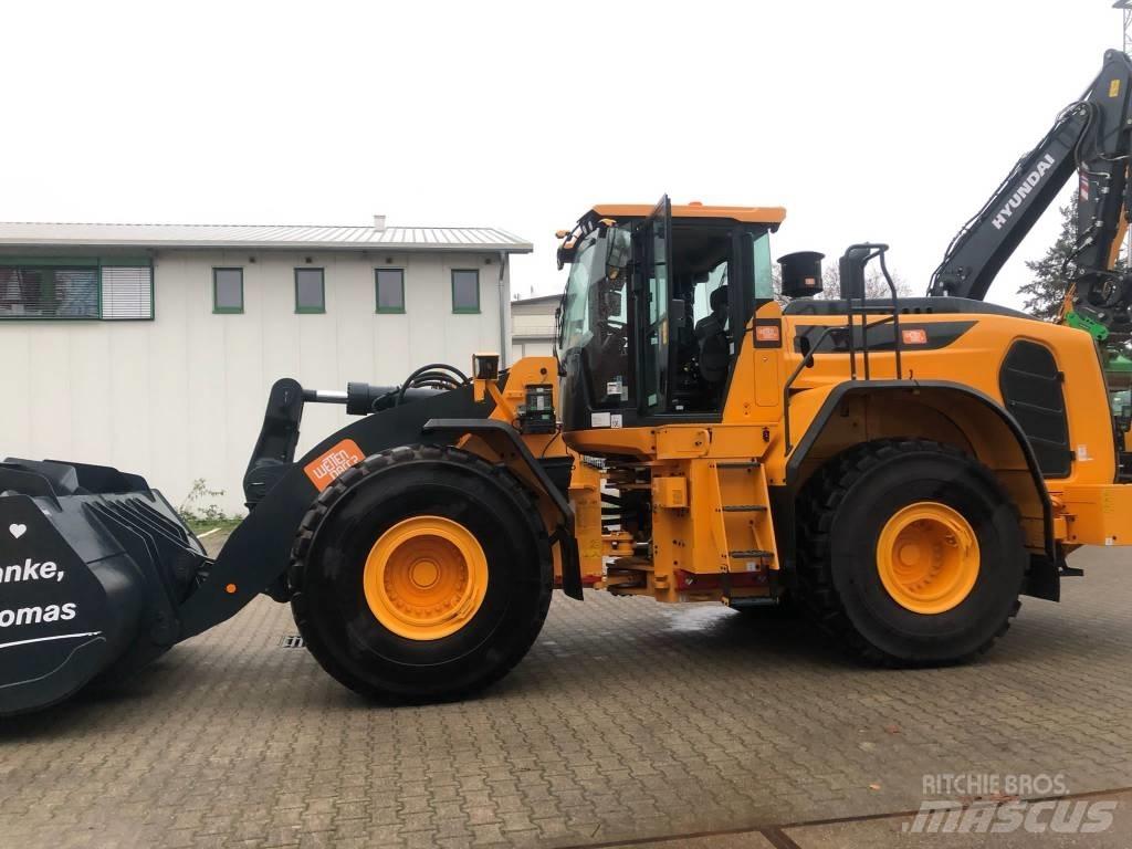 Hyundai HL975ACVT Телескопические фронтальные погрузчики