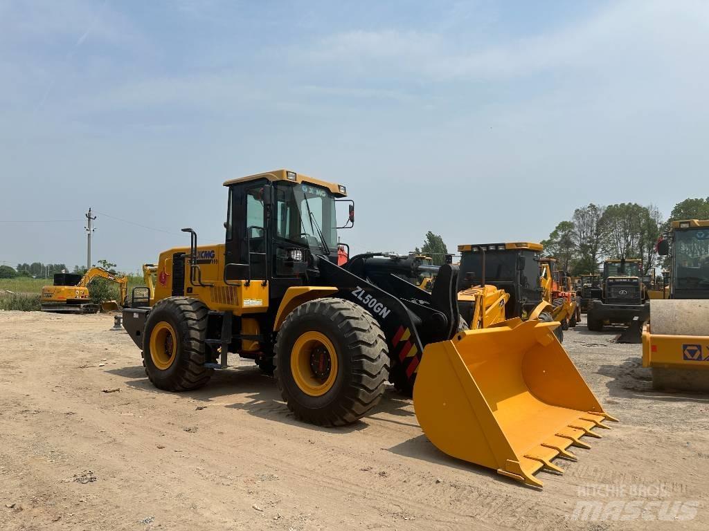 XCMG ZL 50 G Фронтальные погрузчики