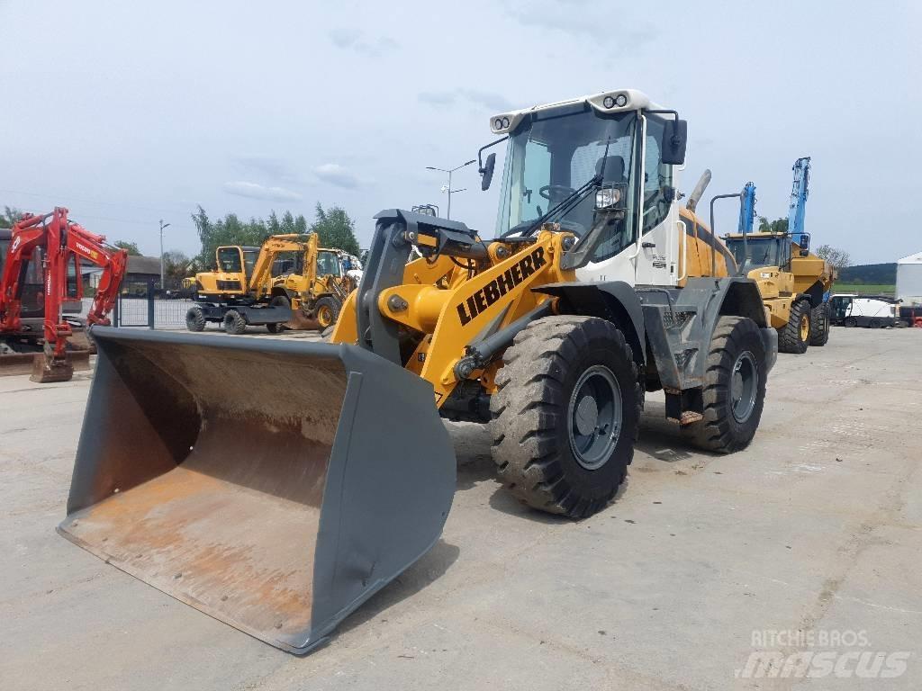 Liebherr L 524 Фронтальные погрузчики
