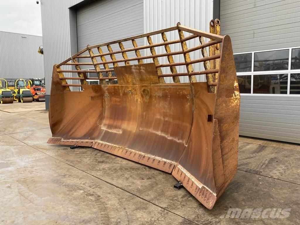 CAT D9U Blade Бульдозерные отвалы