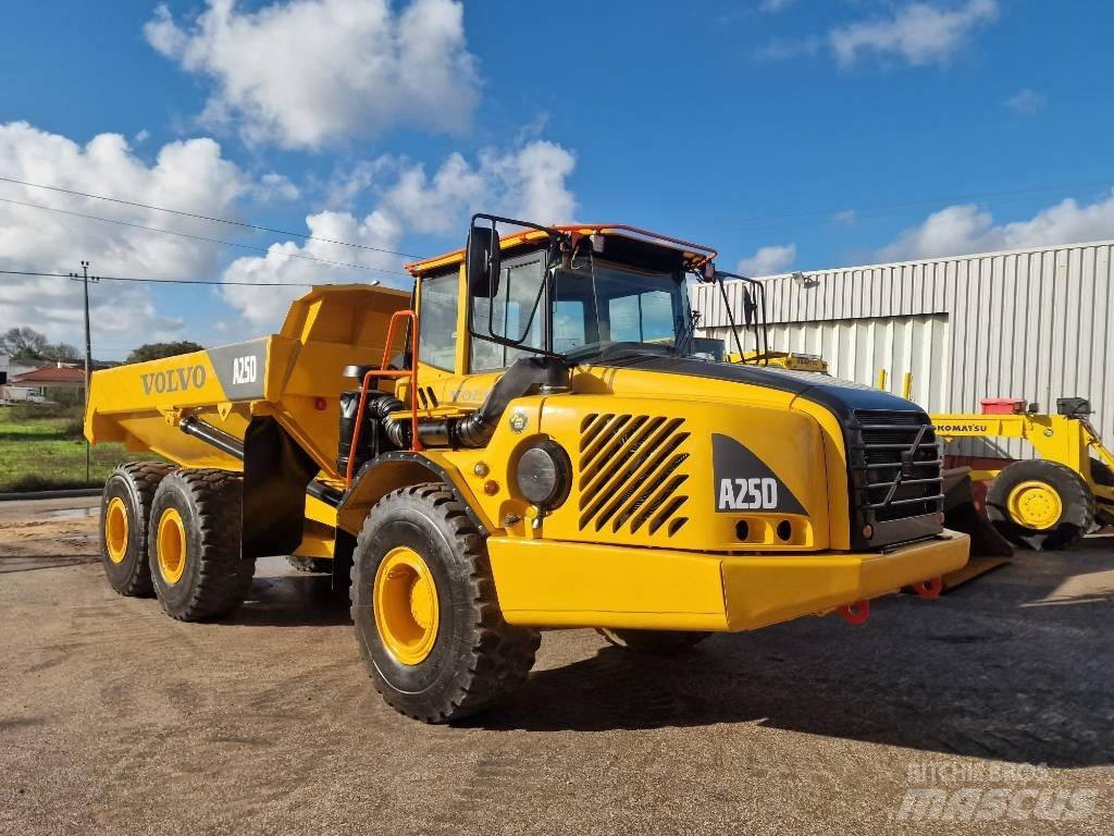Volvo A 25 D Шарнирно-сочленённые самосвалы