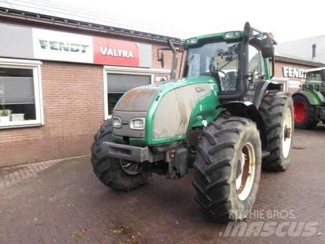 Valtra T190 Трактора