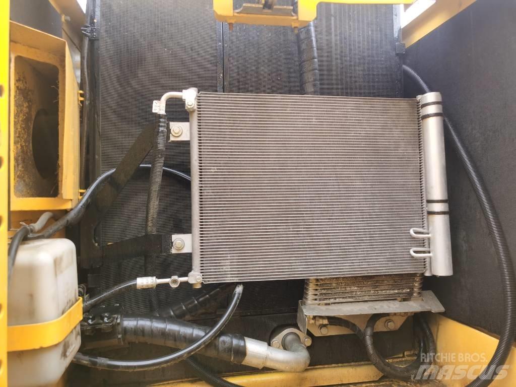 Komatsu PC 200-8 Гусеничные экскаваторы