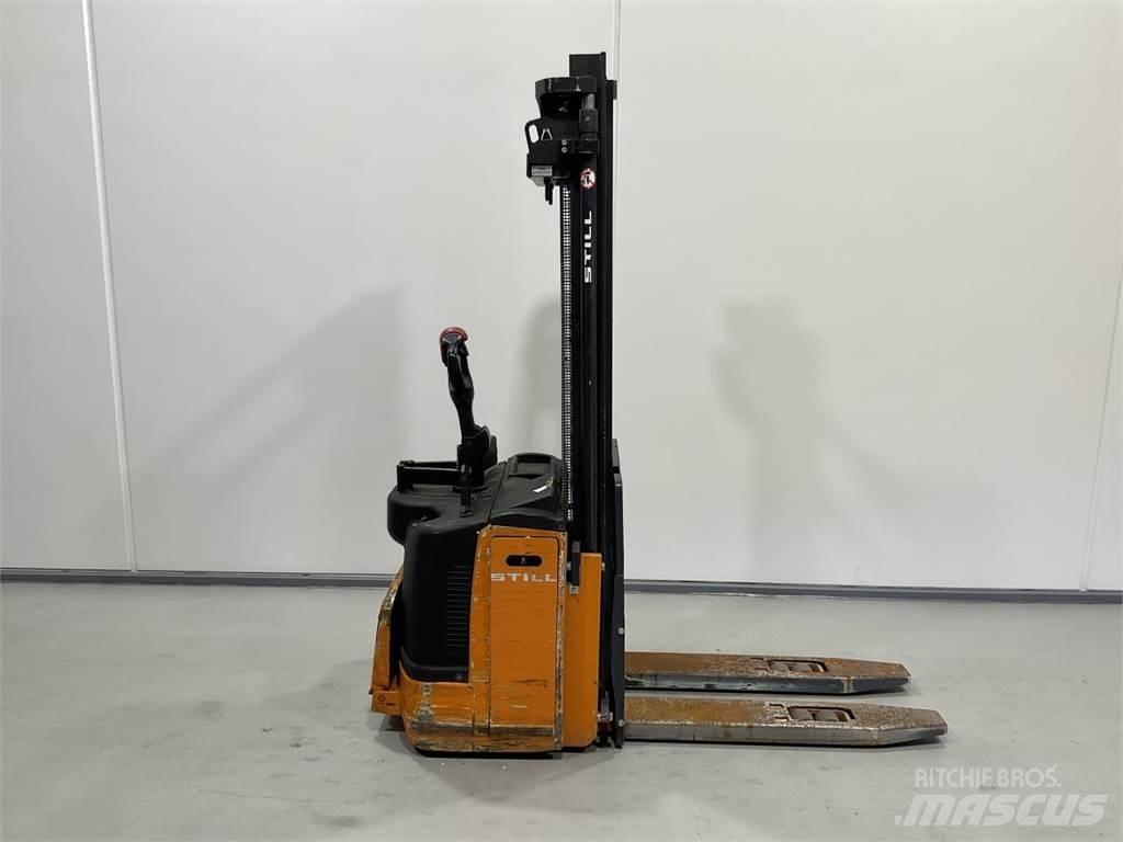 Still EFGV S14 Самоходные электроштабелёры