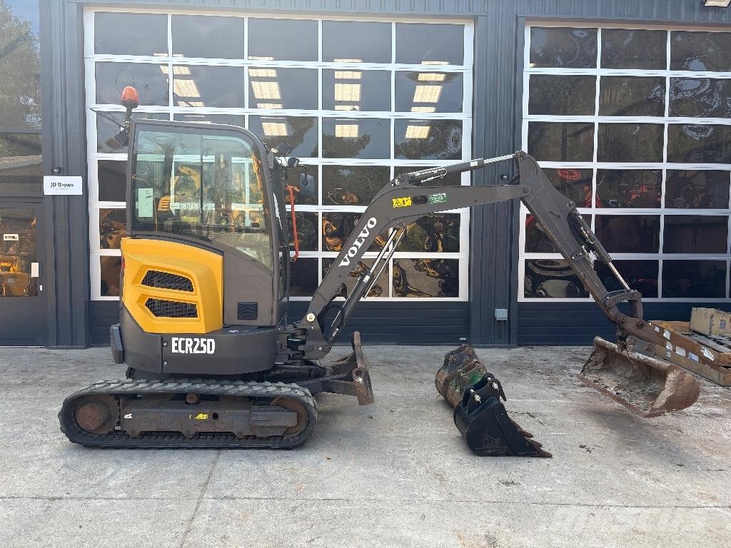 Volvo ECR 25 D Мини-экскаваторы