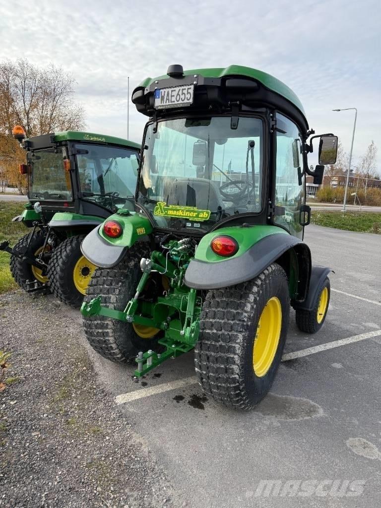 John Deere 3046 R Коммунальные тракторы