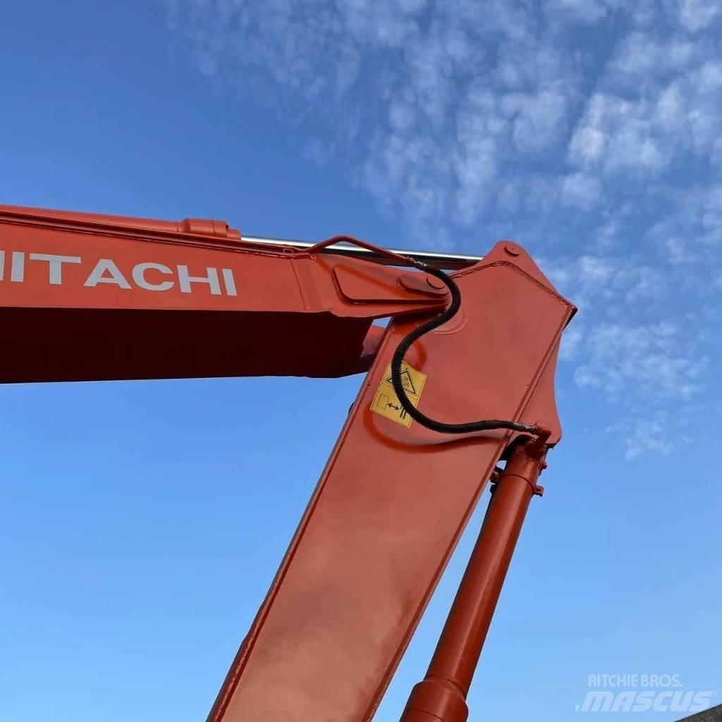 Hitachi ZX200 Гусеничные экскаваторы
