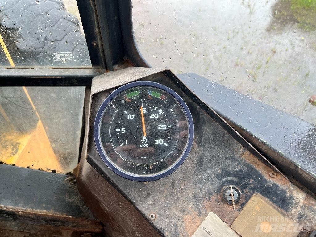 Lännen C10 Колёсные экскаваторы