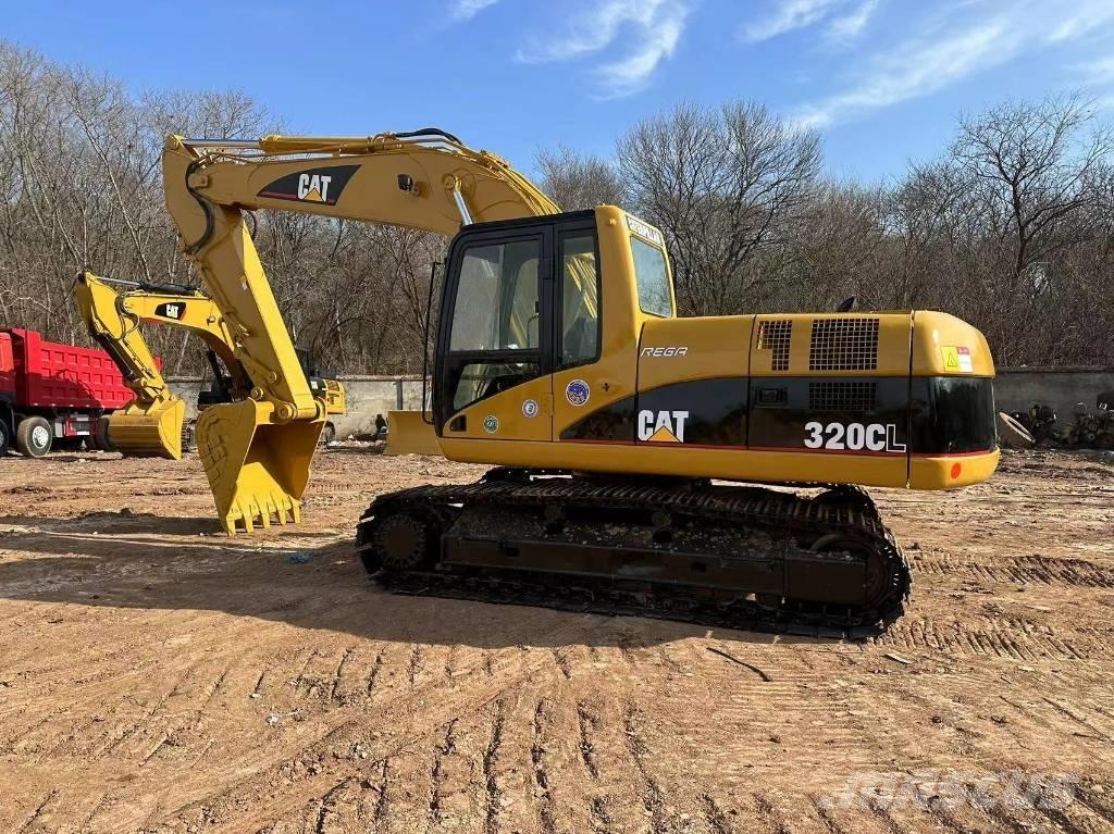 CAT 320CL Гусеничные экскаваторы