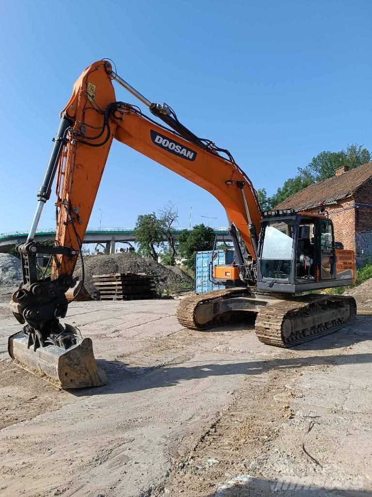 Doosan DX 225 LC-5 Гусеничные экскаваторы