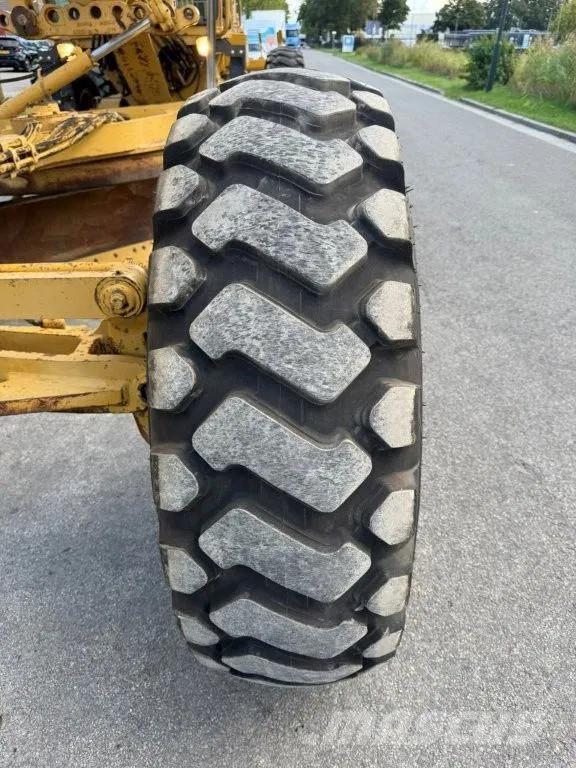 CAT 140H Грейдеры