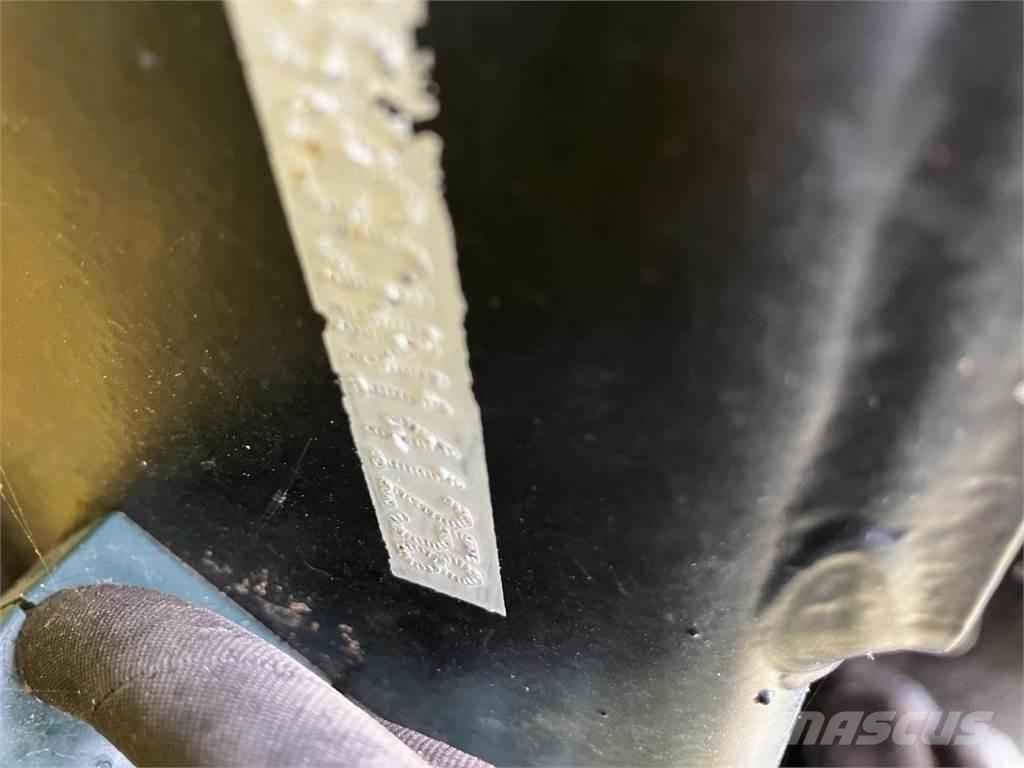 John Deere 9900i Самоходные кормоуборочные комбайны