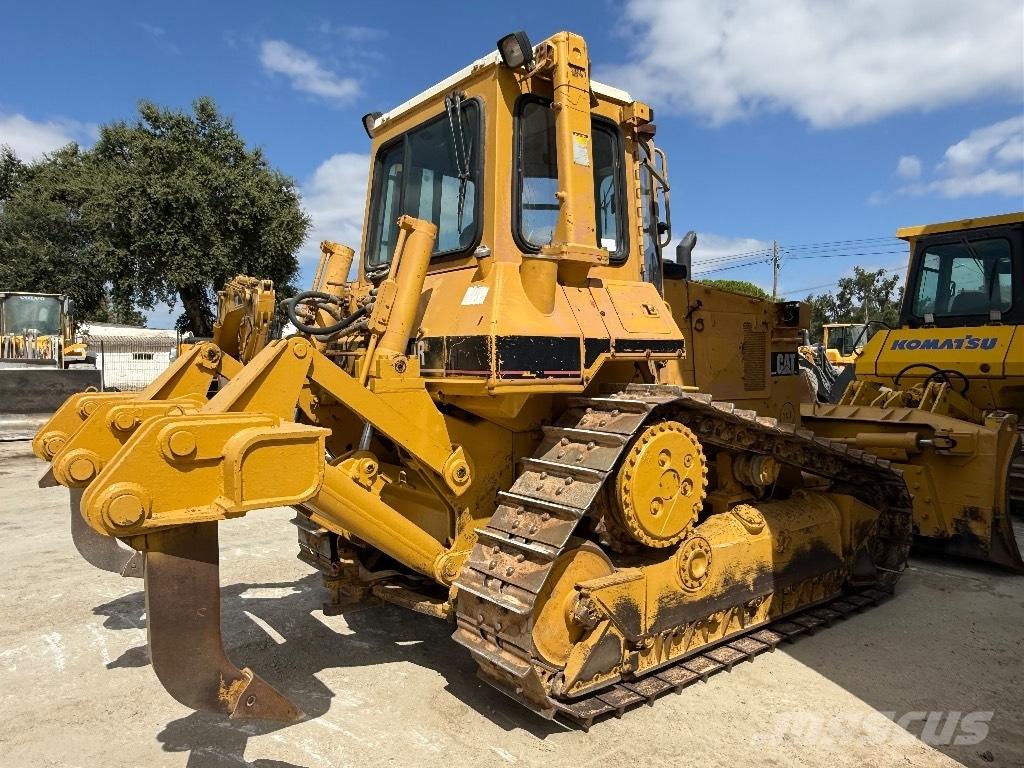 CAT D 5 H Гусеничные бульдозеры