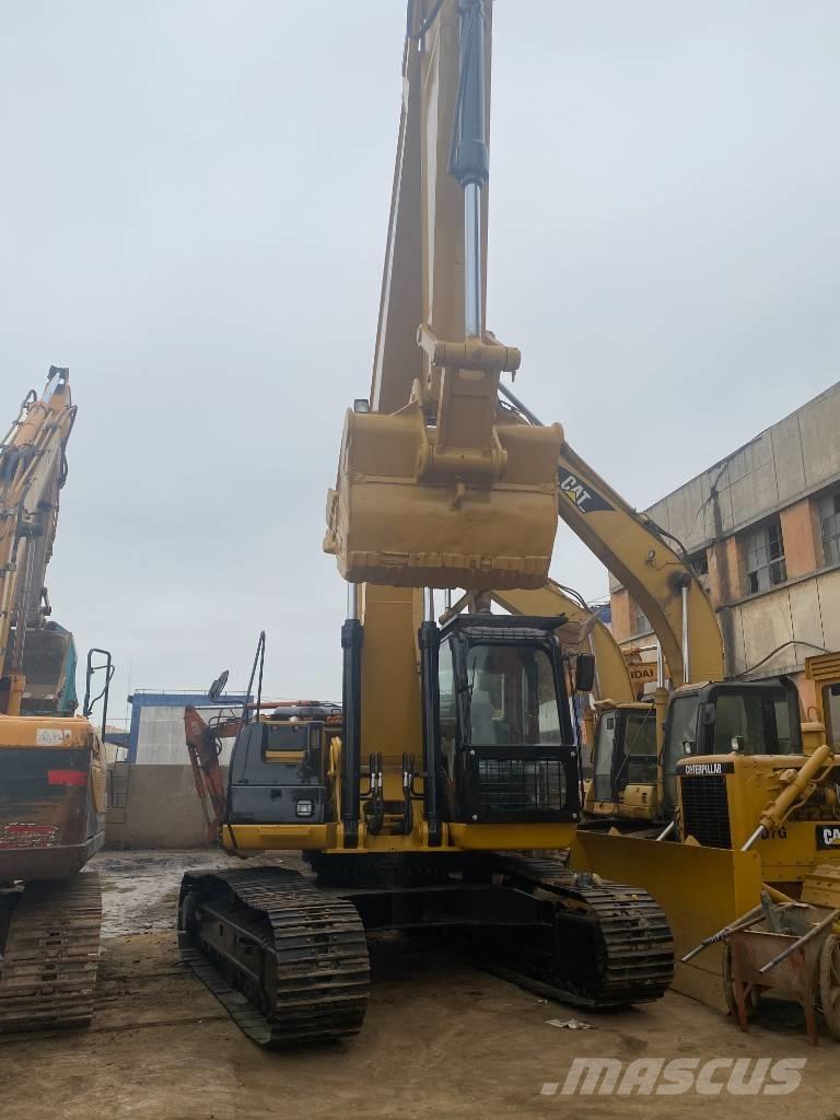 CAT 330 D Гусеничные экскаваторы