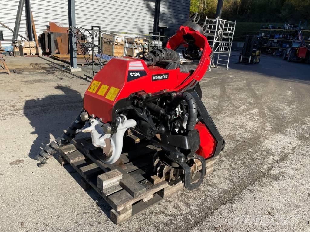 Komatsu C 124 Харвестеры