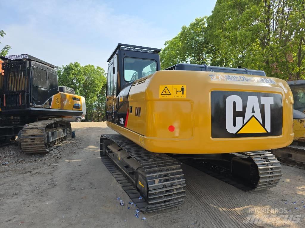 CAT 320D2 Гусеничные экскаваторы