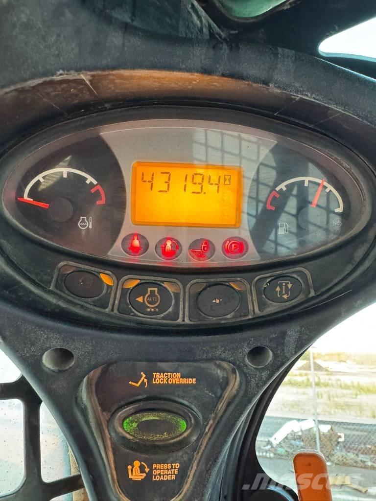 Bobcat S570 Мини-погрузчики