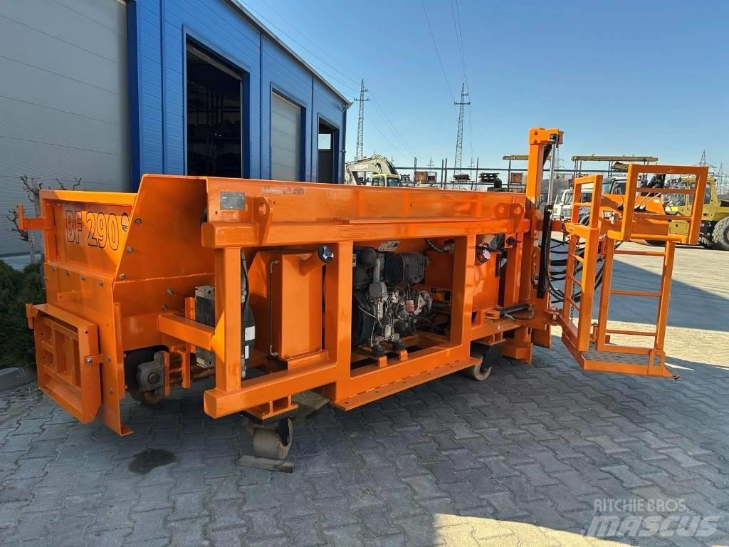 Strassmayr BF 290 Асфальтоукладчики