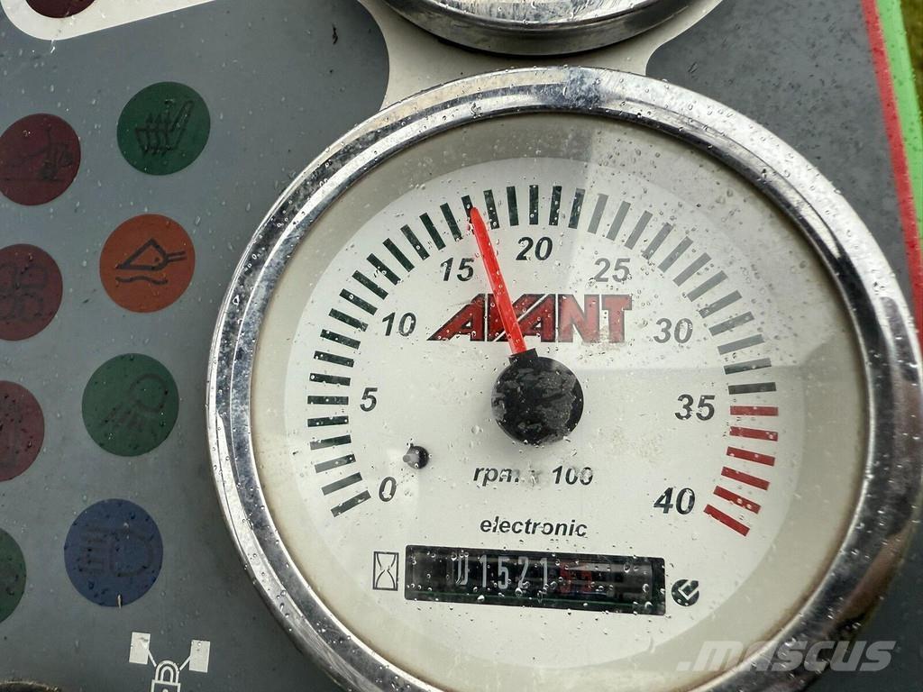 Avant 635 Фронтальные погрузчики