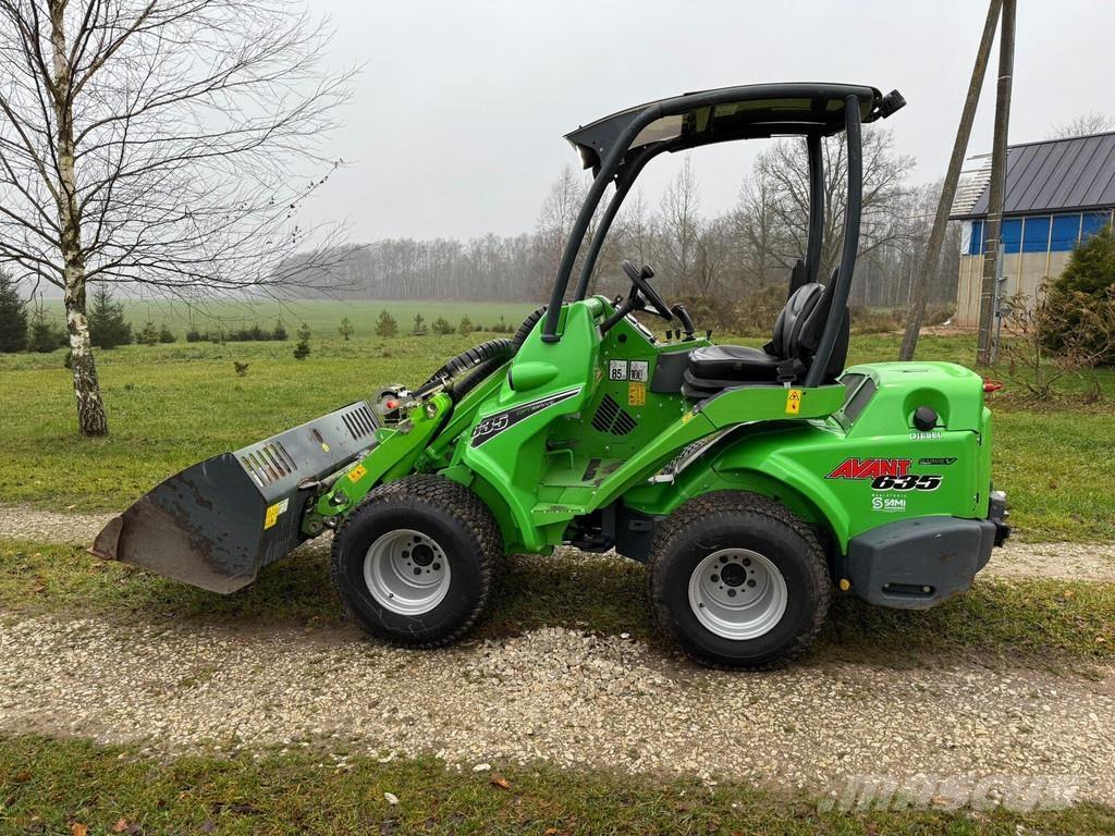 Avant 635 Фронтальные погрузчики