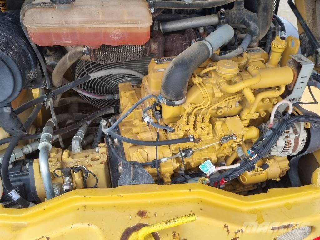 CAT 908 H 2 Фронтальные погрузчики