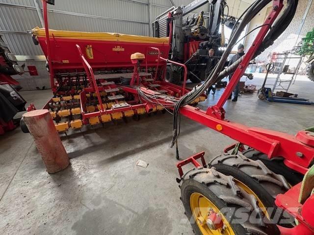 Väderstad Rapid400C Сеялки