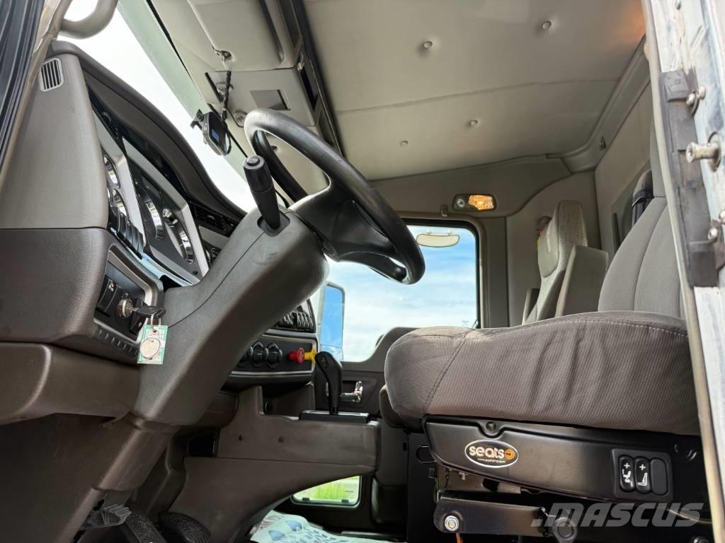 Kenworth T 800 Седельные тягачи