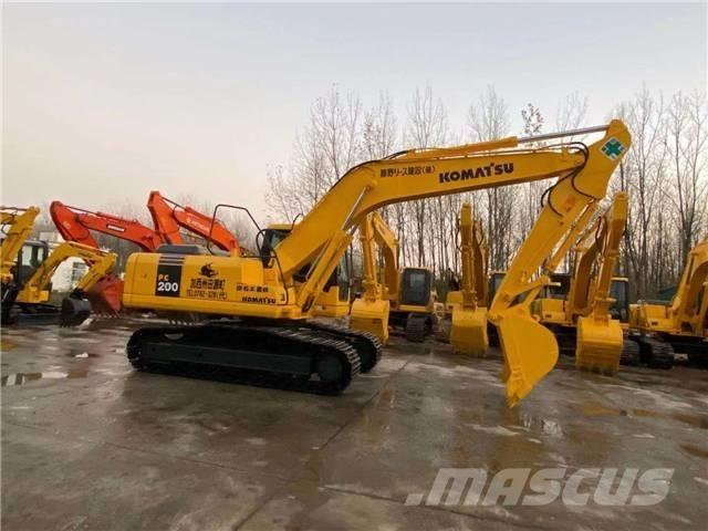Komatsu PC200-7 Гусеничные экскаваторы