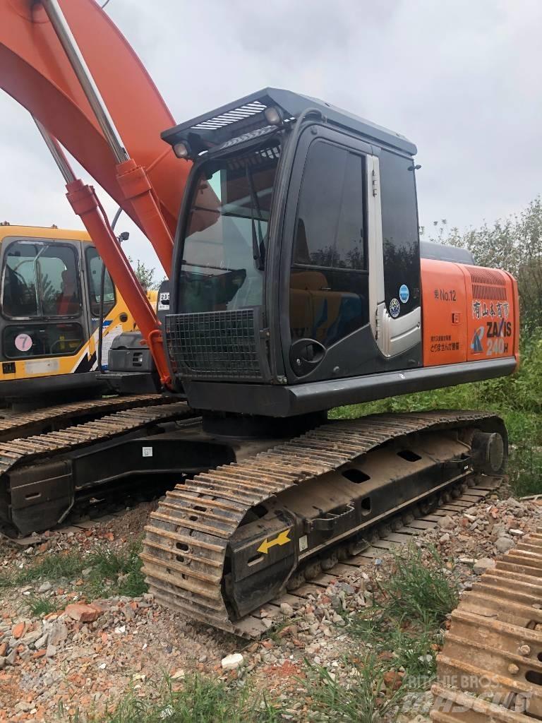 Hitachi ZX 240 Гусеничные экскаваторы