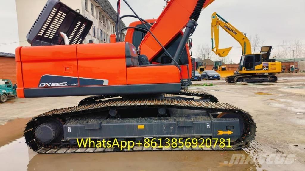 Doosan DX 225 Гусеничные экскаваторы