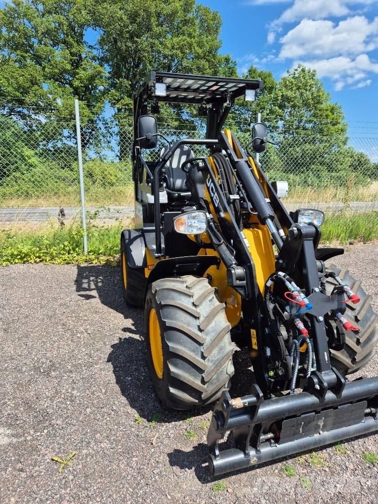 JCB 403 Малые погрузчики