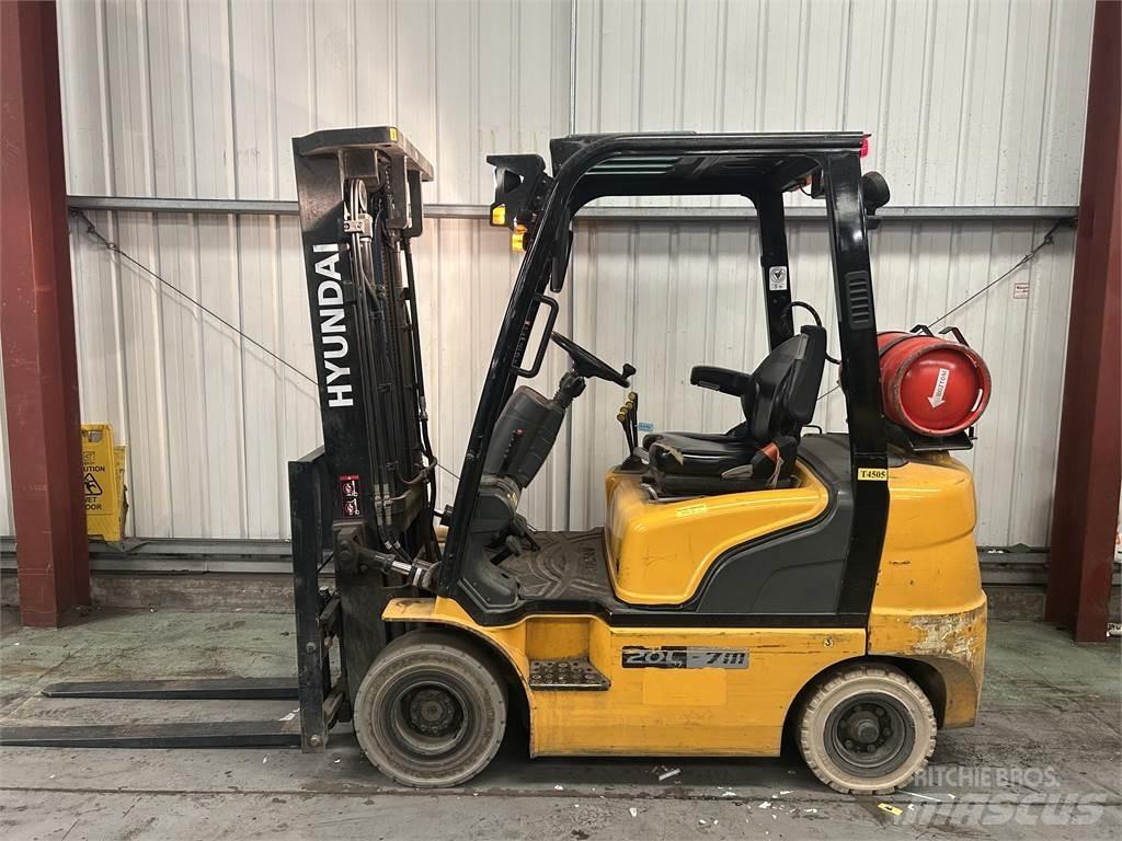 Hyundai 20L-7M Газовые погрузчики