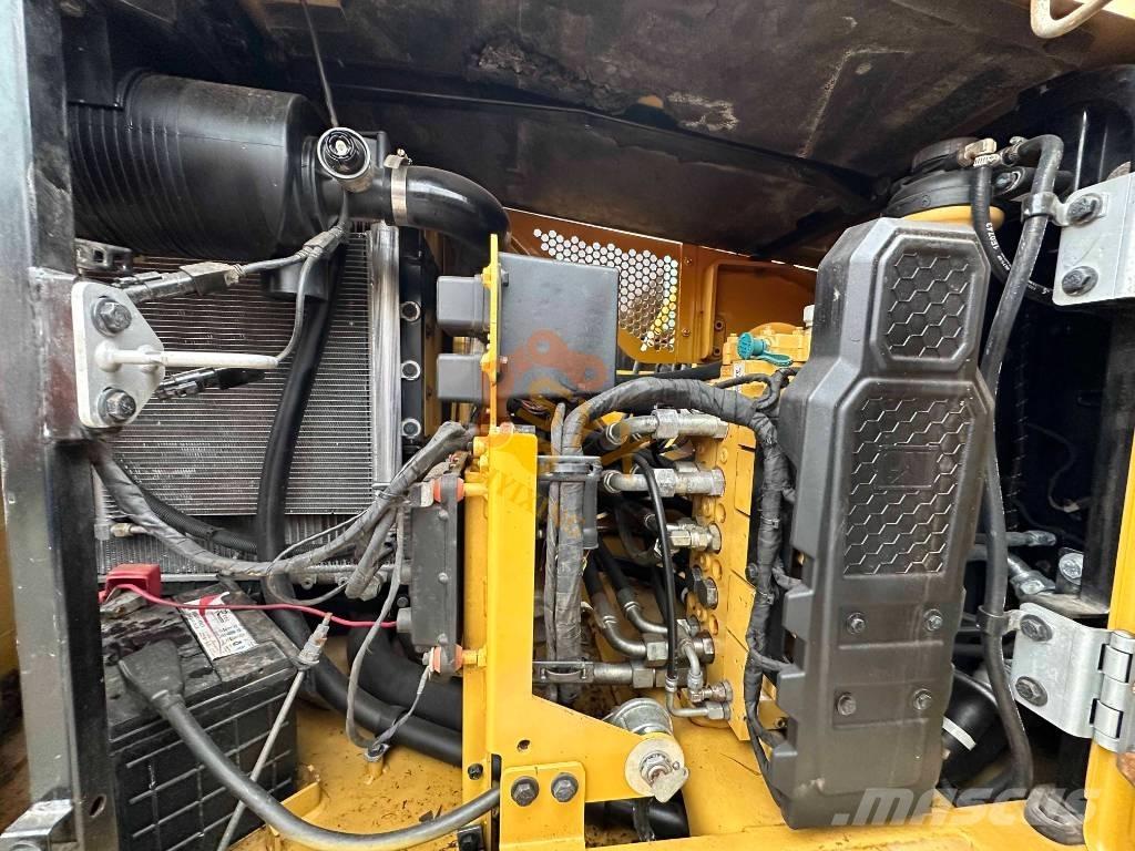 CAT 310 Гусеничные экскаваторы