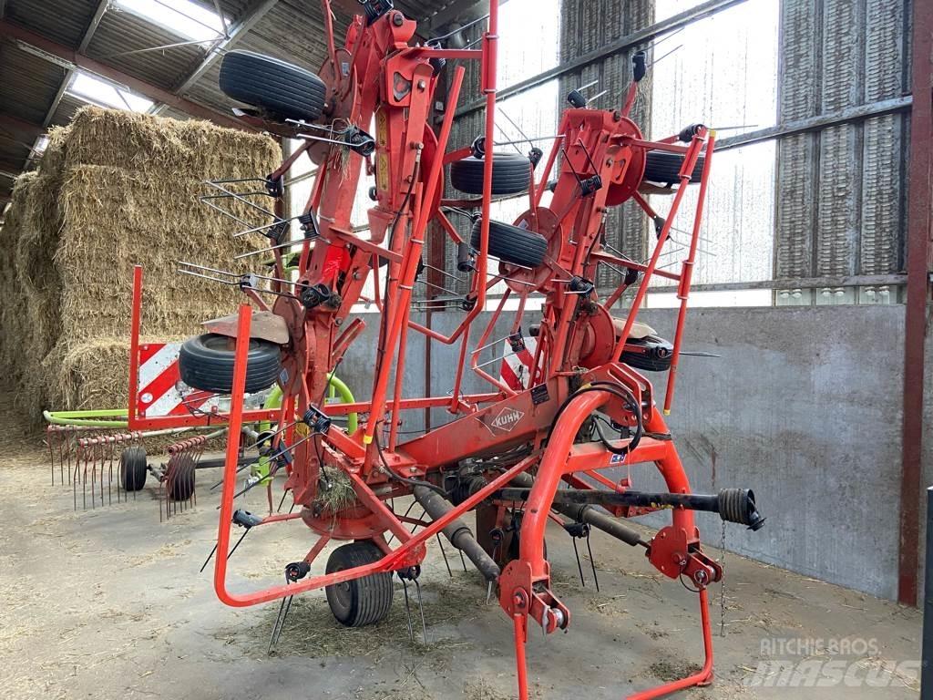 Kuhn GF8702 Грабли-ворошилки