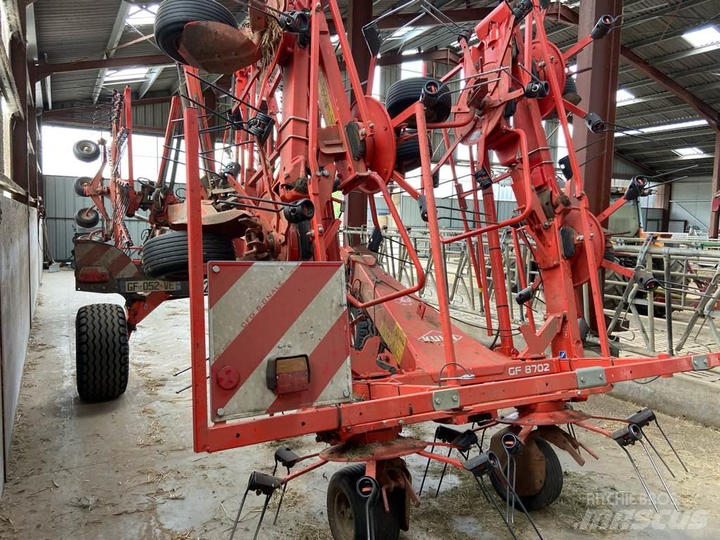 Kuhn GF8702 Грабли-ворошилки