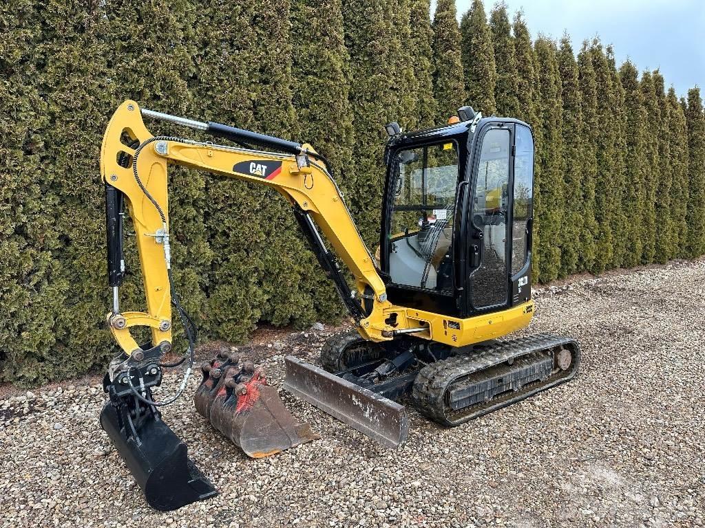 CAT 302.7 D CR Мини-экскаваторы