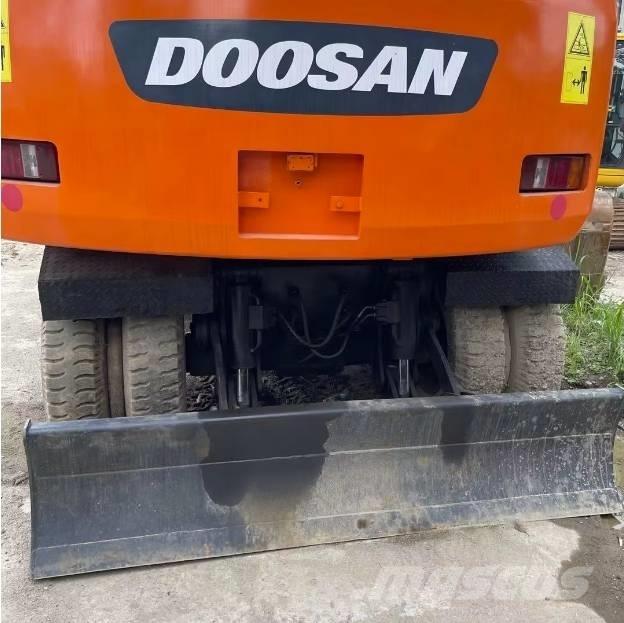 Doosan DH150W-7 Колёсные экскаваторы
