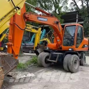 Doosan DH150W-7 Колёсные экскаваторы