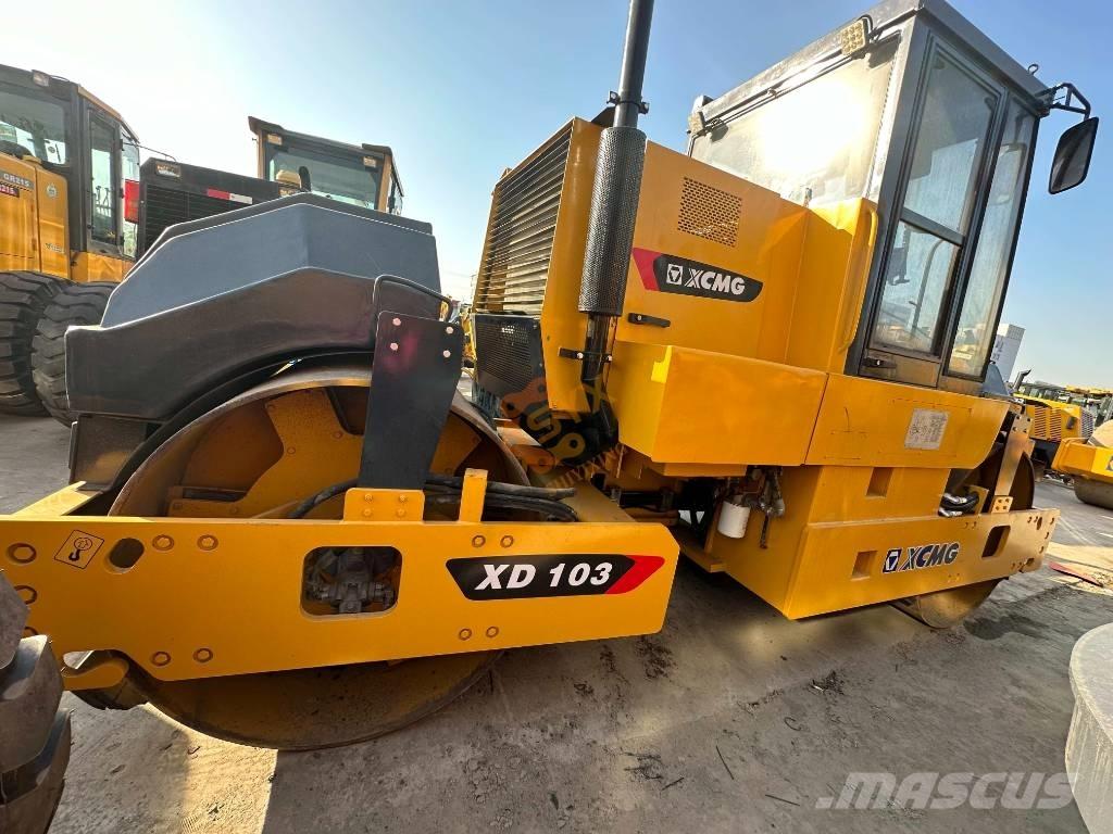 XCMG XD 103 Уплотнители грунта