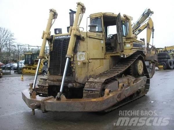 CAT D8N Гусеничные бульдозеры
