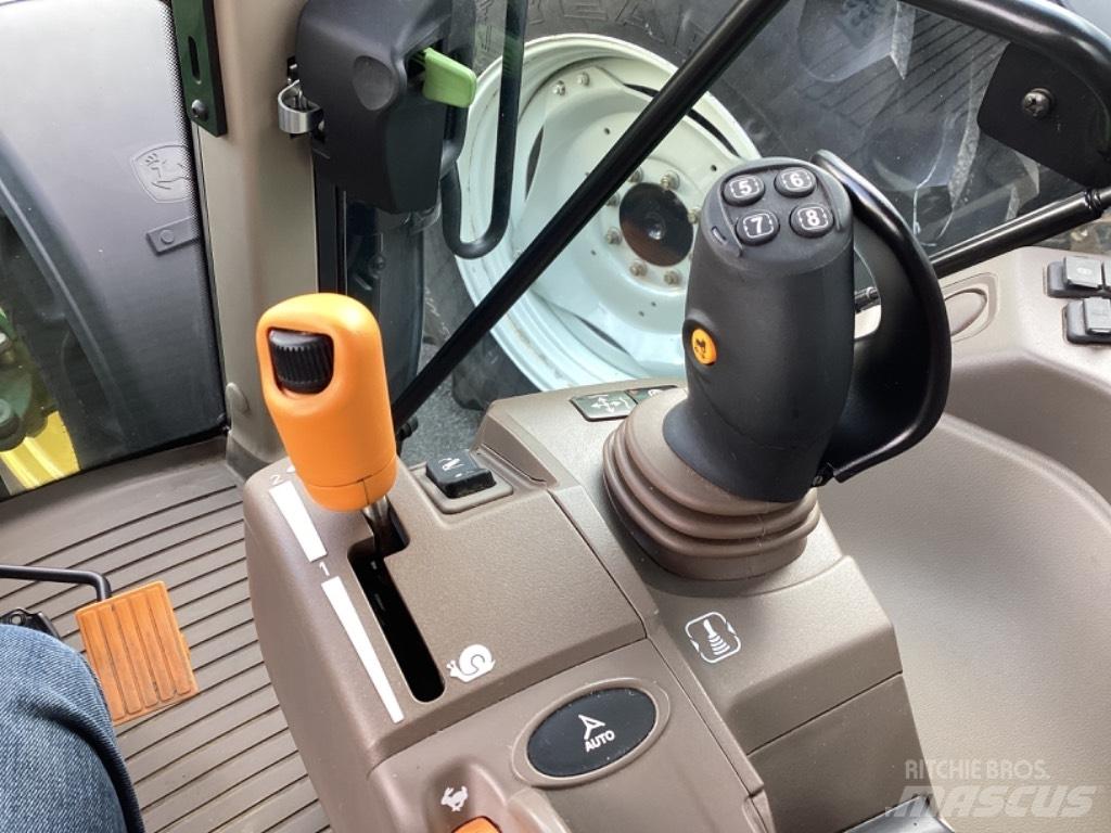John Deere 6120M Трактора