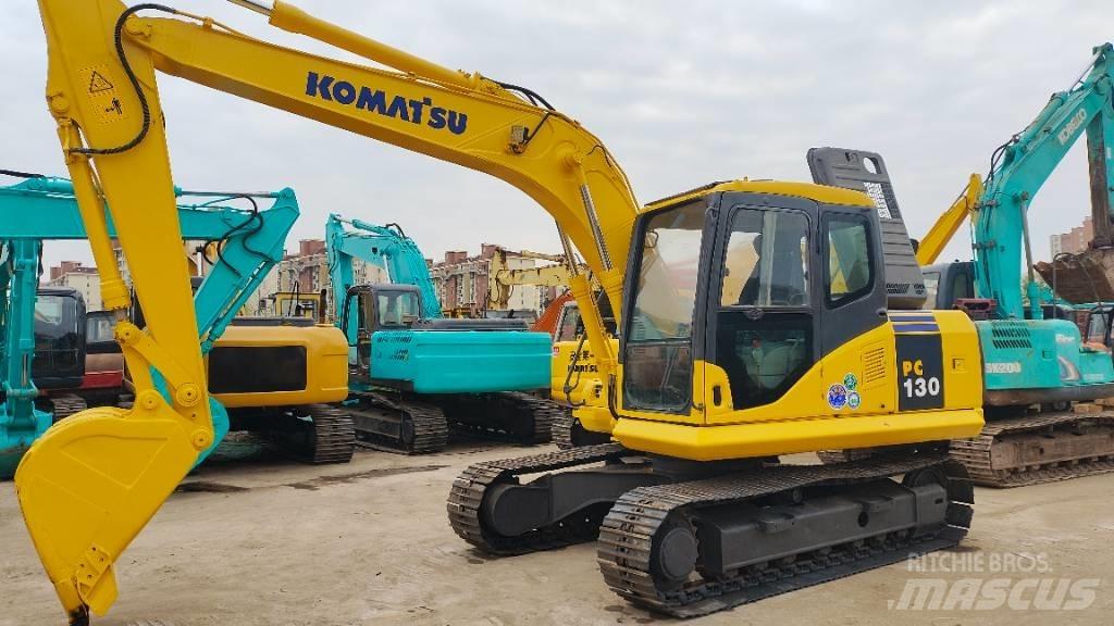 Komatsu PC130-7 Гусеничные экскаваторы