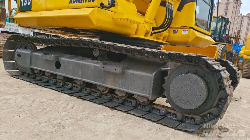 Komatsu PC130-7 Гусеничные экскаваторы
