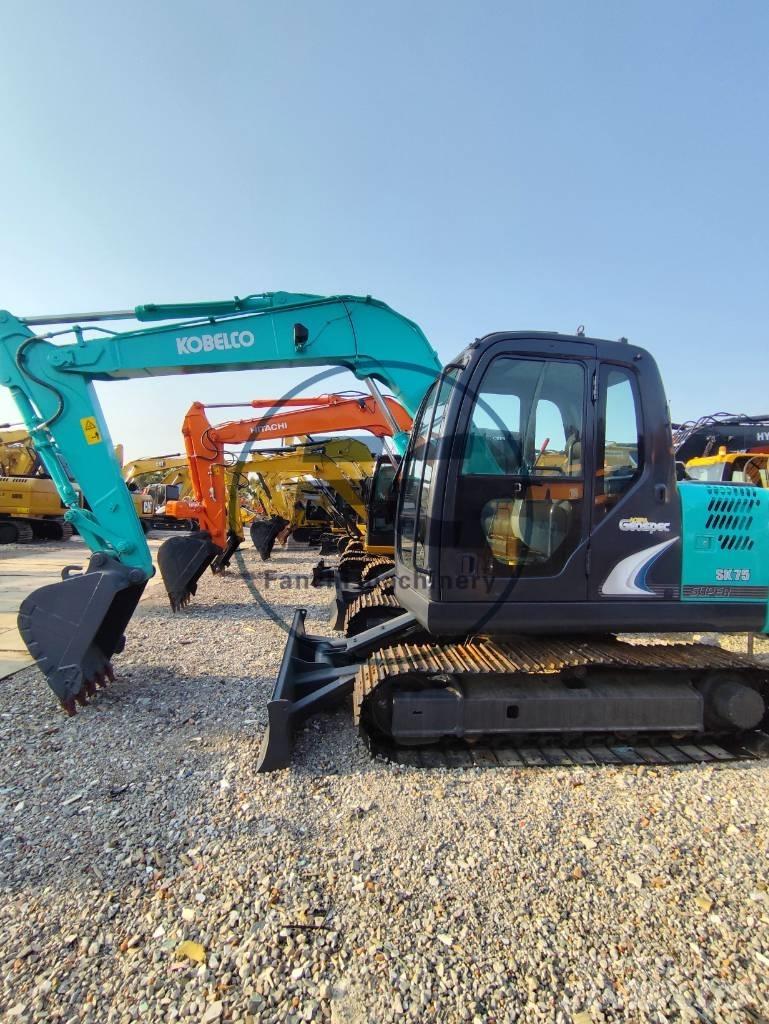 Kobelco SK 75 Гусеничные экскаваторы